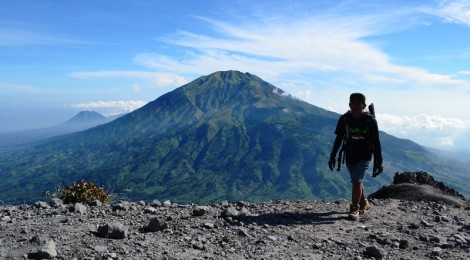 Eko Syamsudin Musafir yang Asing di Gunung Merapi 2.968 Mdpl Yogyakarta